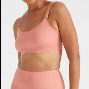 Knix Evolution Seamless Reversible Wireless Bra Lingerie Yoga Size 2 36B Active